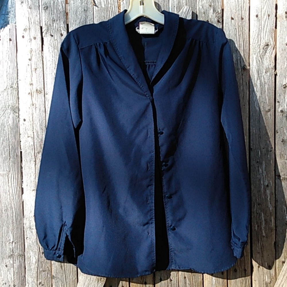FUN COLLEGE TOWN SMALL LIGHTWEIGHT NAVY BLUE VINTAGE 70s POLY BLOUSE